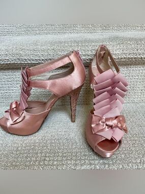 Vintage Y2K Betsey Johnson Blush Pink Satin Rhinestone Platform High Heels 9M